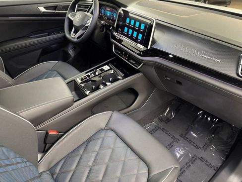 New 2026 Volkswagen Atlas Cross Sport SEL Premium R-Line AWD/4WD image 15