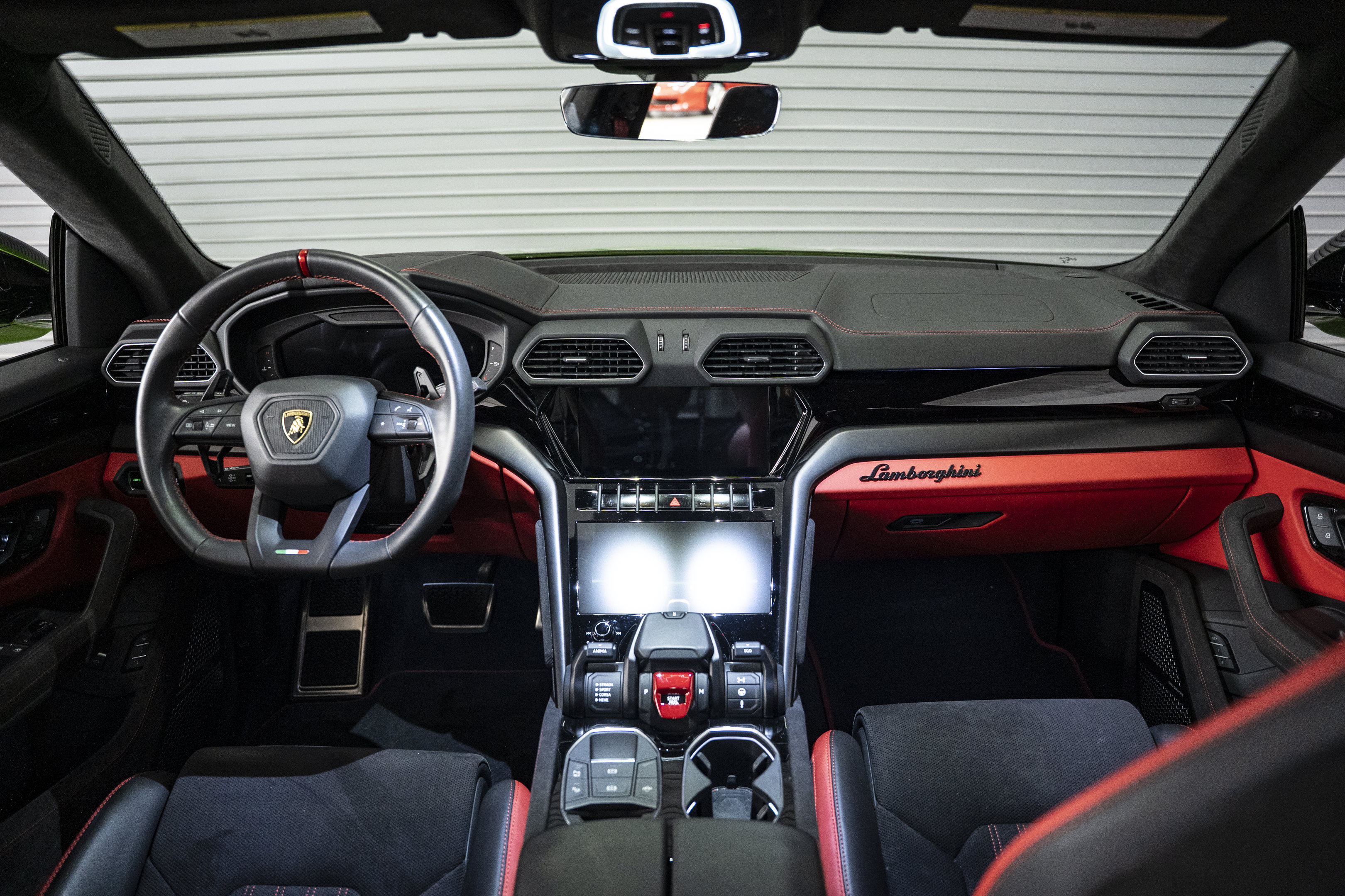 Used 2024 Lamborghini Urus S AWD/4WD image 34