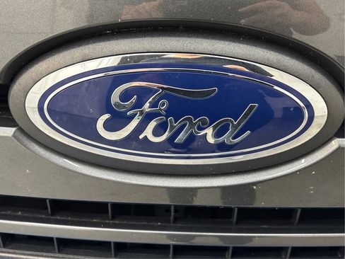Used 2019 Ford F150 XLT w/ Equipment Group 302A Luxury AWD/4WD image 33