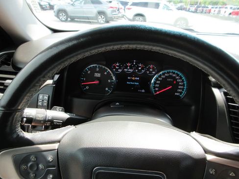 Used 2020 GMC Yukon XL Denali w/ Denali Premium Package AWD/4WD image 38