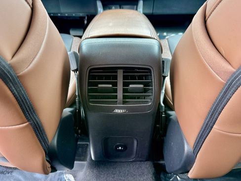 Certified 2025 Ford Bronco Sport Outer Banks w/ Outer Banks Tech Package+ AWD/4WD image 33