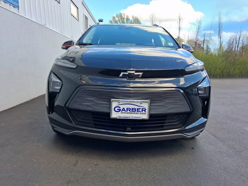 Used 2023 Chevrolet Bolt EUV LT w/ Comfort Package FWD image 6