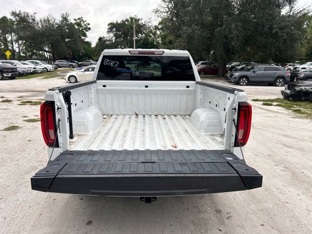 Used 2024 GMC Sierra 1500 SLT AWD/4WD image 7
