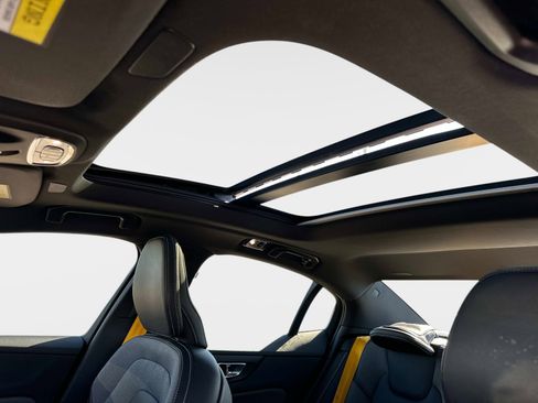 Used 2022 Volvo S60 T8 Polestar w/ Protection Package Premier image 22