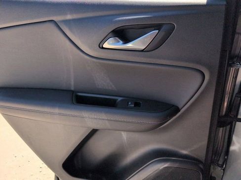 Used 2025 Chevrolet Blazer LT FWD image 26