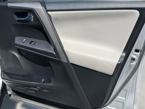 Used 2017 Toyota RAV4 XLE image 24