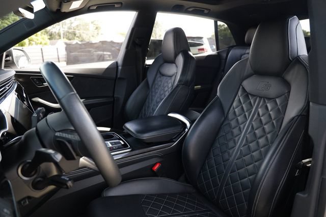 Used 2022 Audi SQ8 Premium Plus AWD/4WD image 9