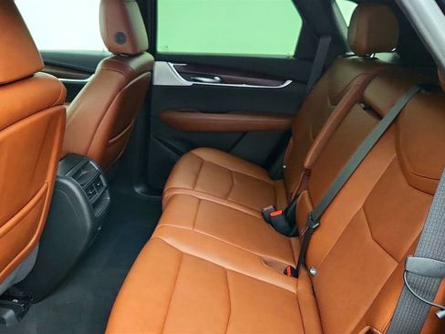 Used 2021 Cadillac XT5 Premium Luxury image 10