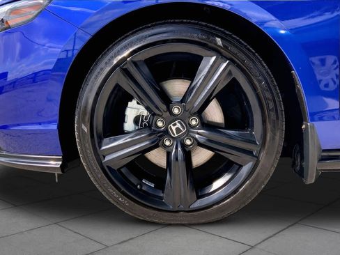 Used 2025 Honda Accord Sport image 11