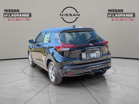 New 2025 Nissan Kicks Play S FWD image 7