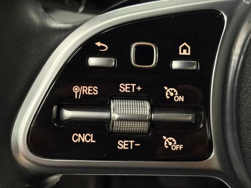 Used 2019 Mercedes-Benz C 300 4MATIC Sedan image 33