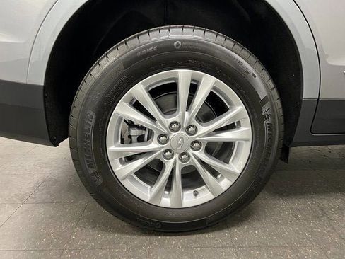 New 2025 Cadillac XT5 Luxury image 12