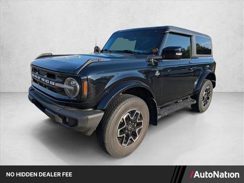 Used 2022 Ford Bronco Outer Banks AWD/4WD image 1
