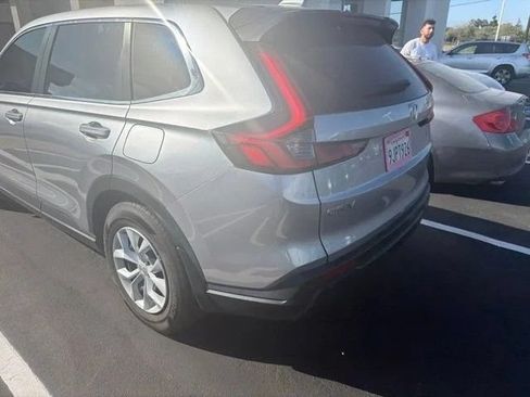 Used 2024 Honda CR-V LX image 16