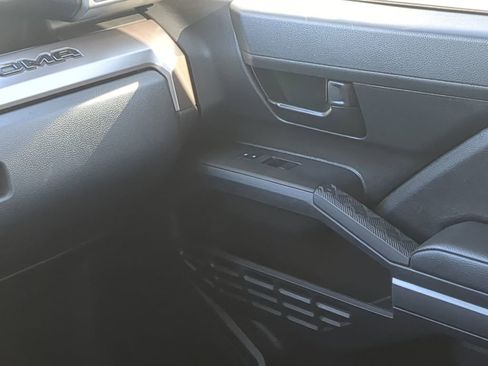 Used 2024 Toyota Tacoma SR5 image 24