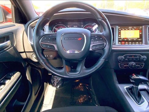 Used 2022 Dodge Charger Scat Pack w/ Harman/Kardon Audio Group RWD image 5