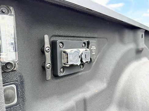 Used 2022 RAM 2500 Limited AWD/4WD image 17