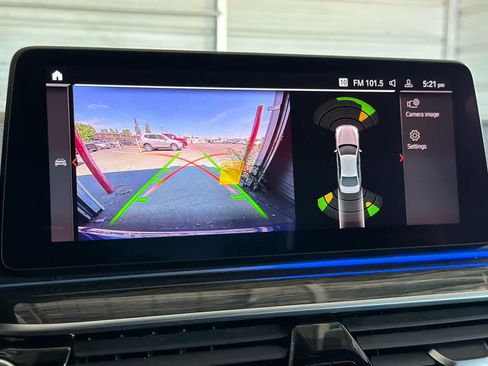 Used 2022 BMW 540i w/ Executive Package RWD image 21
