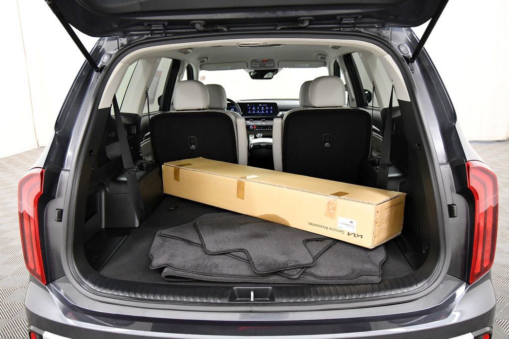 Certified 2024 Kia Telluride S AWD/4WD image 7