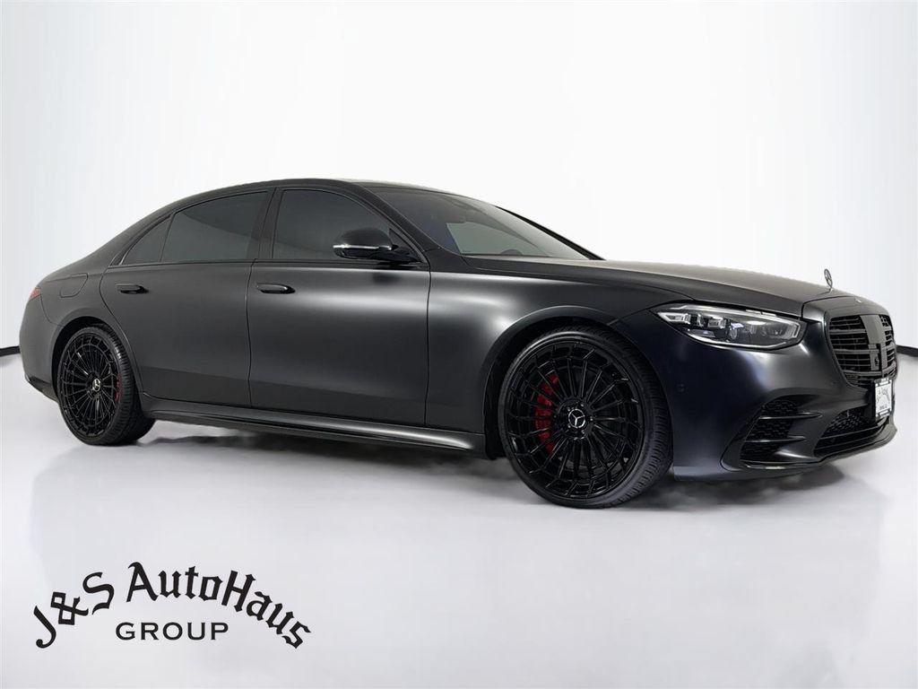 Used 2021 Mercedes-Benz S 580 4MATIC Sedan image 1