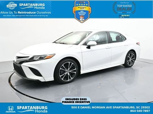 Used 2019 Toyota Camry L image 1