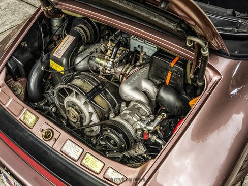 Used 1988 Porsche 911 Carrera RWD image 23