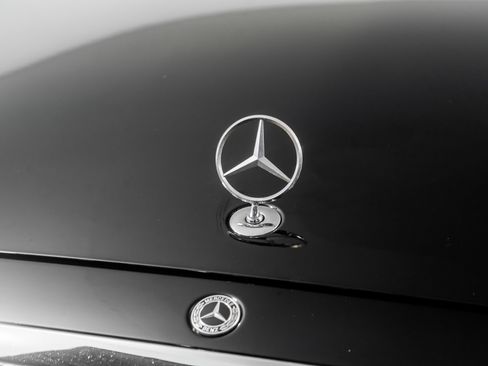 Used 2021 Mercedes-Benz S 500 S 500 image 26