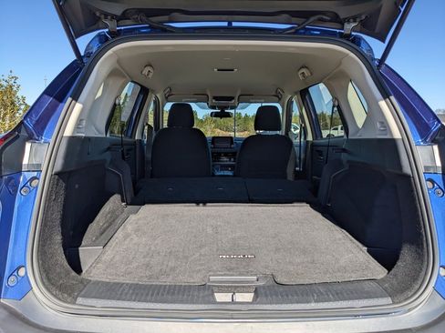 Used 2023 Nissan Rogue SV image 21