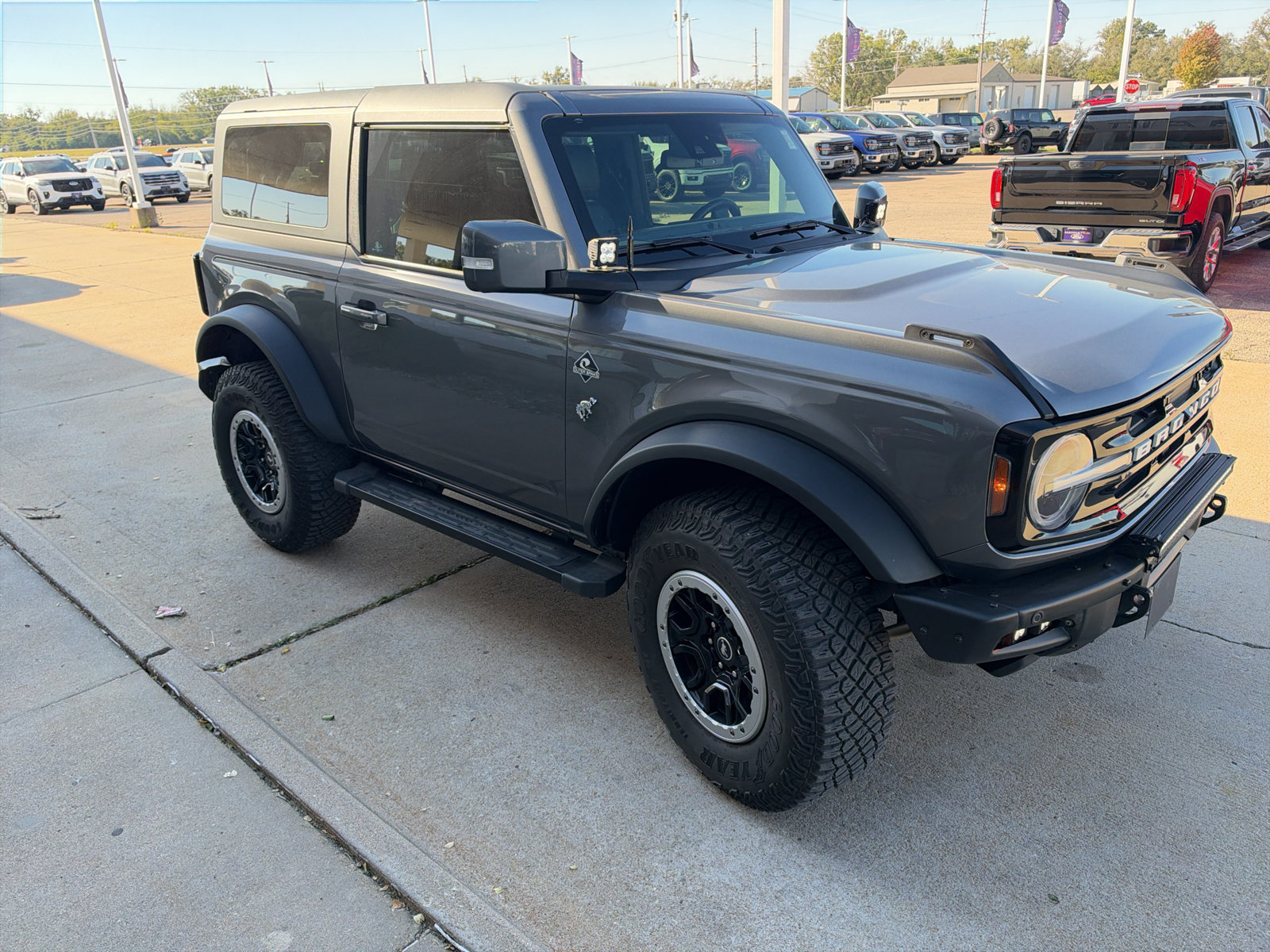 Used 2023 Ford Bronco Outer Banks w/ Sasquatch Package AWD/4WD image 4