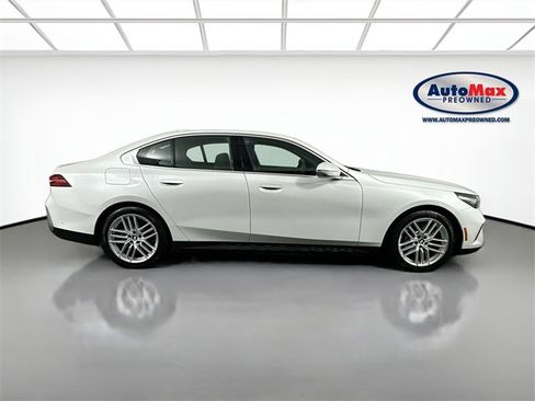 Used 2025 BMW 530i xDrive 530i xDrive image 10