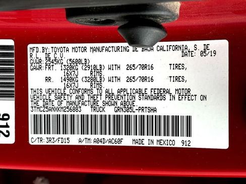 Used 2019 Toyota Tacoma TRD Off-Road AWD/4WD image 32