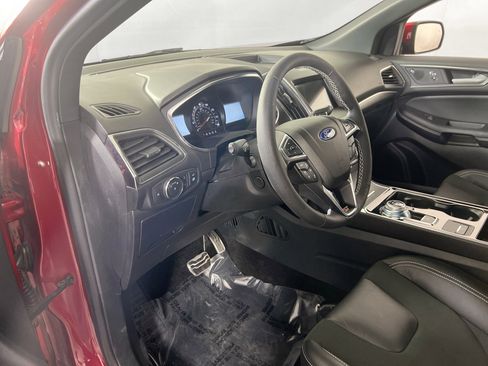 Used 2020 Ford Edge ST w/ Cold Weather Package AWD/4WD image 9