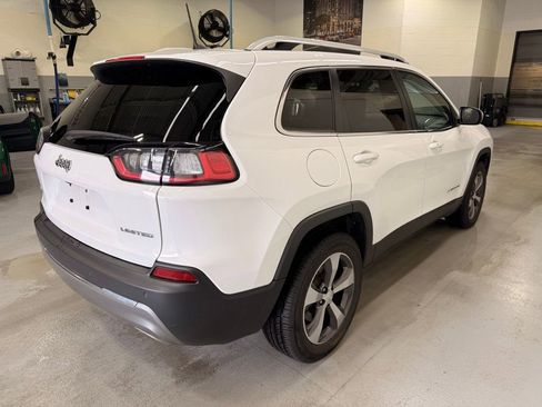 Used 2019 Jeep Cherokee Limited AWD/4WD image 6