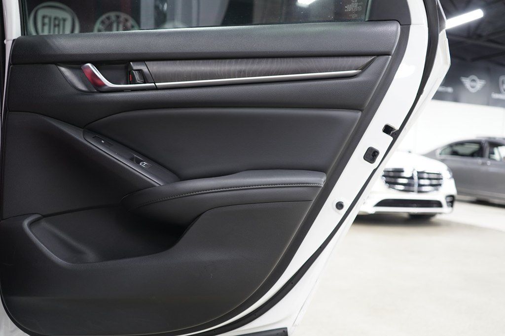 Used 2021 Honda Accord Touring image 18
