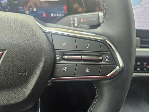 New 2026 Chevrolet Equinox LT w/ Convenience Package II FWD image 26