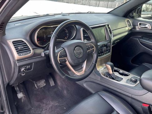Used 2017 Jeep Grand Cherokee Limited image 15