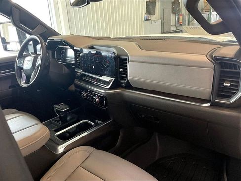 Used 2024 GMC Sierra 1500 SLT w/ SLT Premium Plus Package image 14