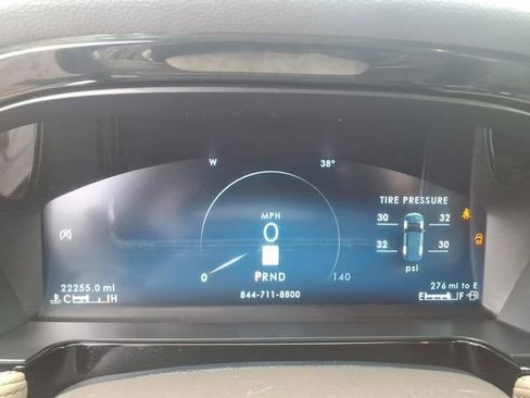 Used 2024 Lincoln Corsair AWD w/ Equipment Group 101A image 19