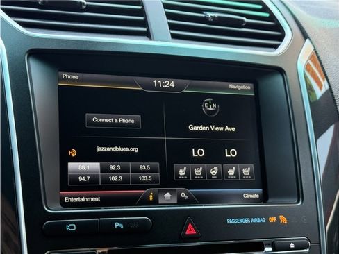 Used 2016 Ford Explorer Limited image 48