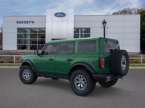 New 2025 Ford Bronco Badlands image 4