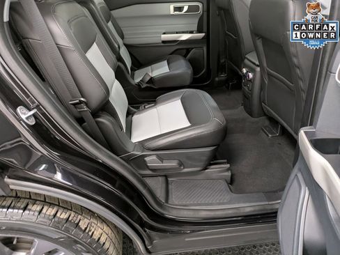 Used 2022 Ford Explorer XLT w/ Equipment Group 202A image 26