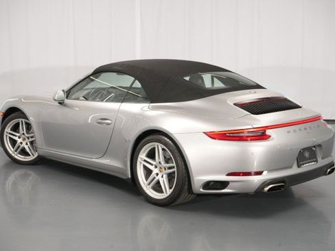 Used 2019 Porsche 911 Carrera 4 AWD/4WD image 23