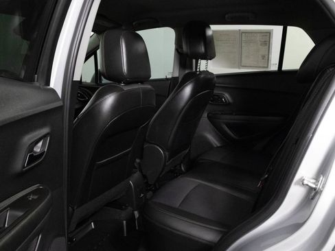 Used 2021 Chevrolet Trax LT image 33