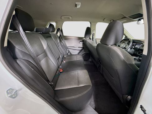 Used 2023 Nissan Rogue SV image 27