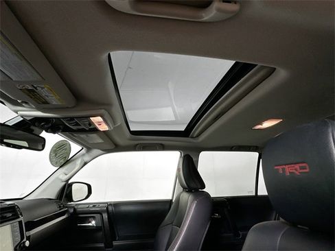 Used 2020 Toyota 4Runner TRD Off-Road Premium image 18