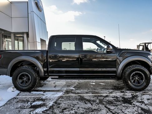 Used 2018 Ford F150 Raptor w/ Equipment Group 802A Luxury image 9