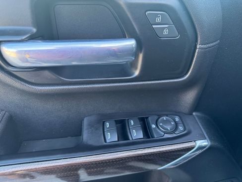 Used 2021 Chevrolet Silverado 1500 LT Trail Boss image 16