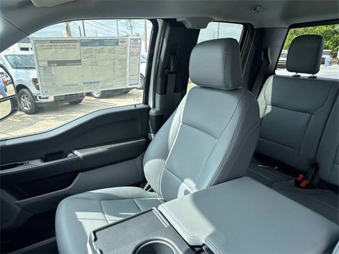 New 2025 Ford F550 4x4 SuperCab Super Duty image 18
