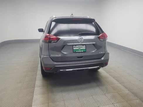 Used 2020 Nissan Rogue SV w/ Premium Package AWD/4WD image 6