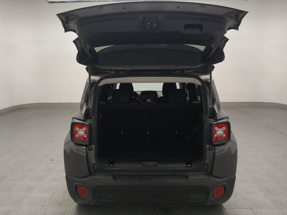 Used 2020 Jeep Renegade Sport w/ Sport Appearance Group FWD image 29